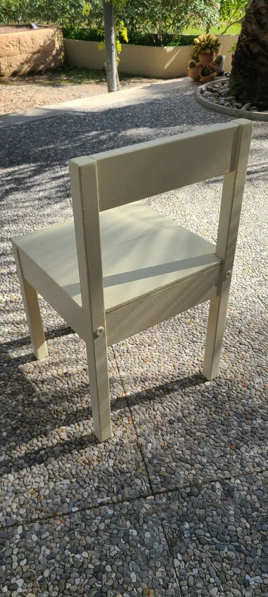 Silla infantil de madera color beige/amarillo