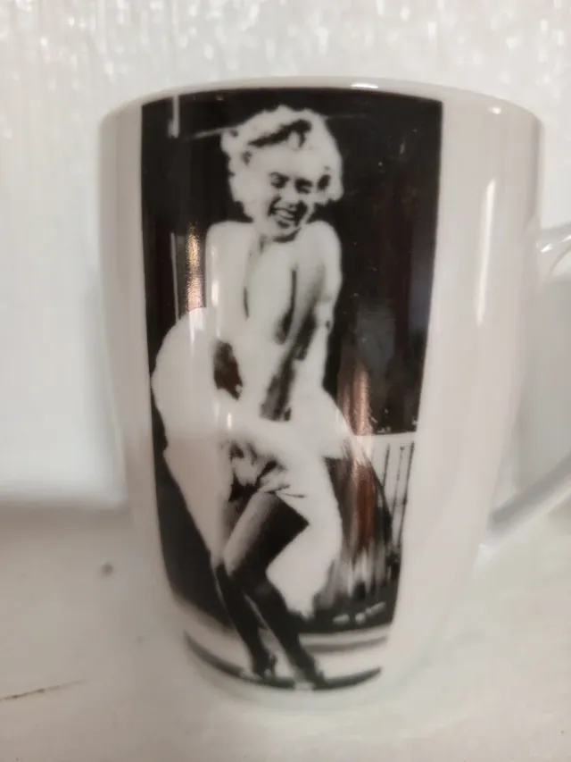 Taza Marilyn Monroe