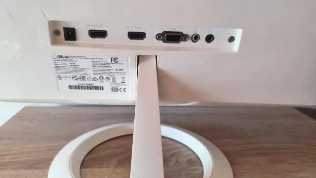 Monitor Asus 24 Blanco y Negro