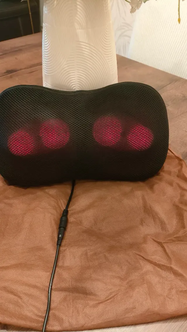 Masajeador cuello y espalda, buen estado