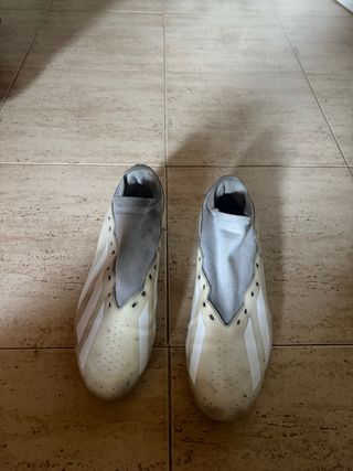 Botas de fútbol sin cordones