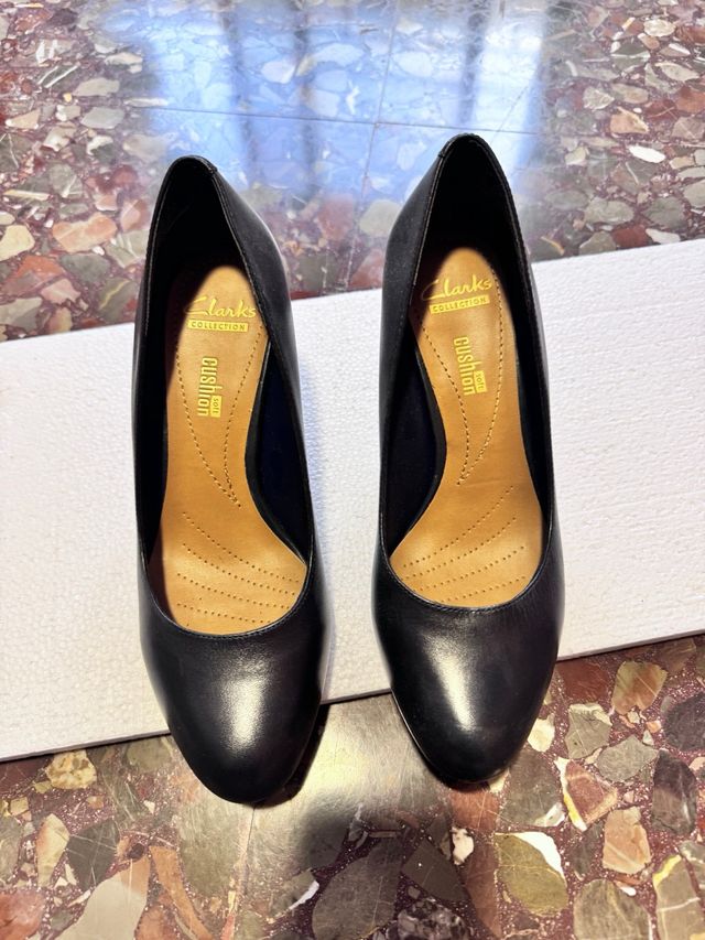 Zapatos de vestir Clarks negros