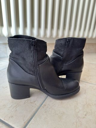 Italian real leather buckle block ankle boots
