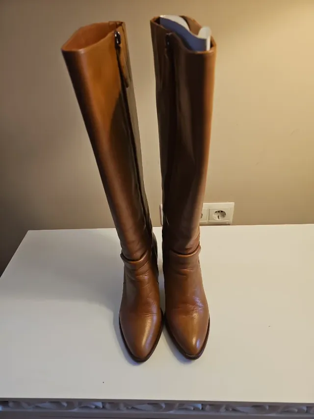 Botas de tacón marrones