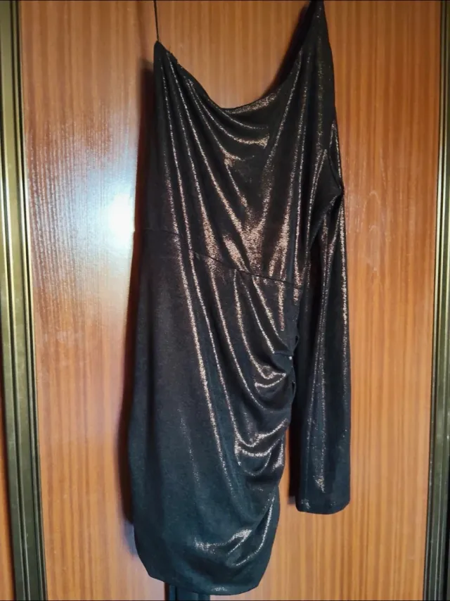 Vestido fiesta asimétrico Zara