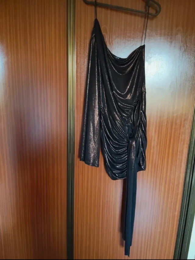 Vestido fiesta asimétrico Zara