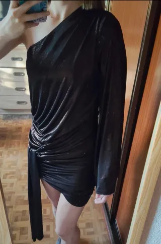 Vestido fiesta asimétrico Zara