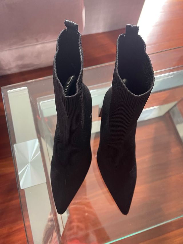 Botines Zara Tacón Negro