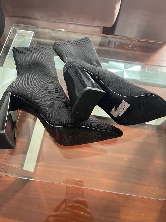 Botines Zara Tacón Negro