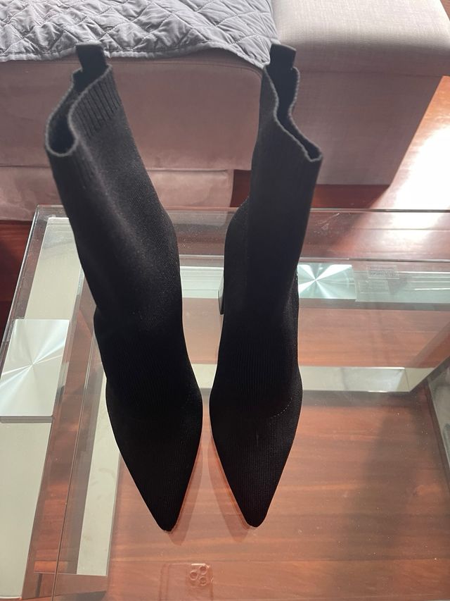 Botines Zara Tacón Negro