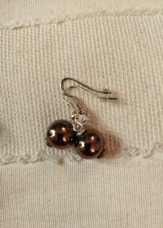 Pendientes de cerámica griega