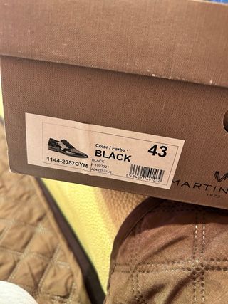Zapatos Martinelli charol negros
