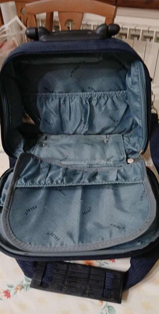 Beauty case da viaggio blu e bianco