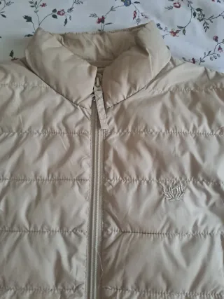 Chaleco acolchado beige talla M