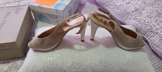 Zapatos de tacón Bill Craccy Beige