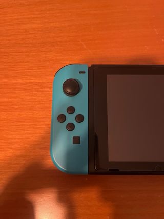 Nintendo Switch + FIFA 23 e accessori