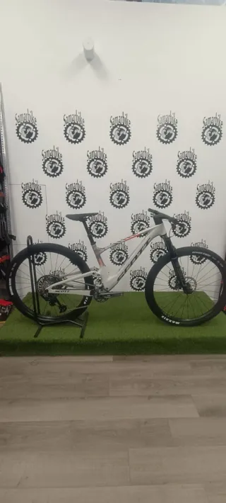 Scott Spark RC Team Issue Talla M 2025