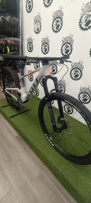 Scott Spark RC Team Issue Talla M 2025