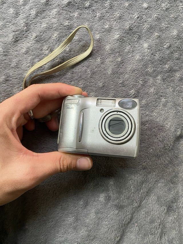 Cámara Digital Nikon Coolpix 4600