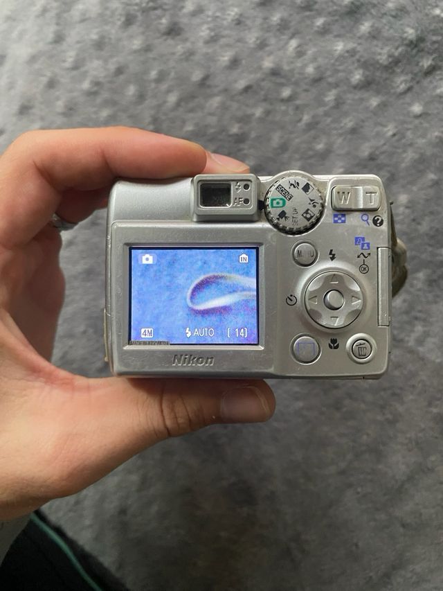 Cámara Digital Nikon Coolpix 4600