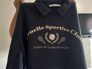 Sudadera Bershka azul corta