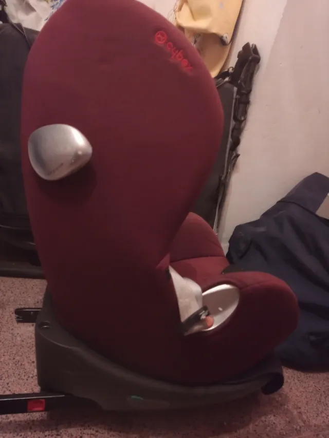 Silla de coche Cybex roja
