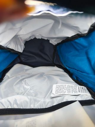 Mochila senderismo Quechua azul y negra