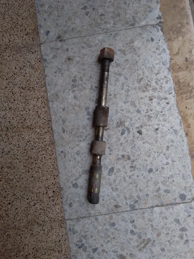 Eje delantero Rieju RV 50