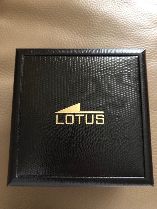 Reloj Lotus Mujer plateado