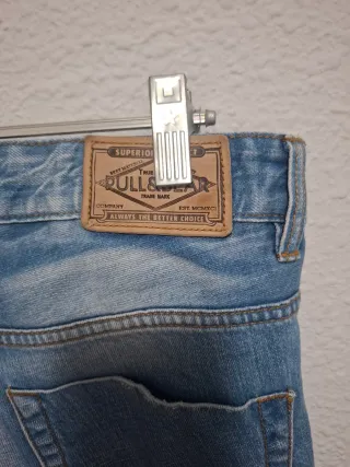 Vaqueros Pull&Bear desgastados