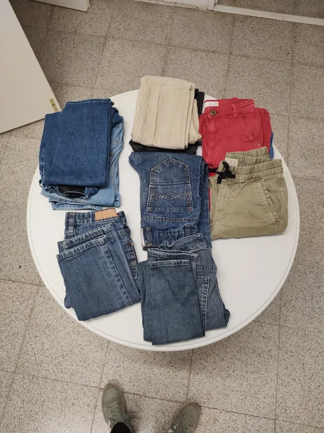Lote pantalones niño 8-10 años