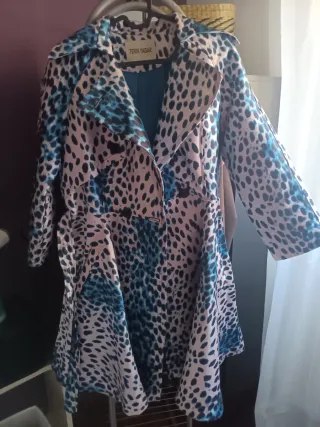 Gabardina estampada mujer