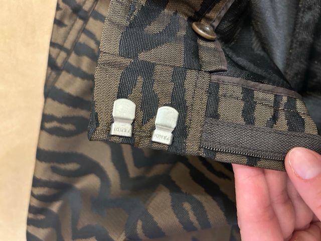 Pantaloni Fendi zebrati