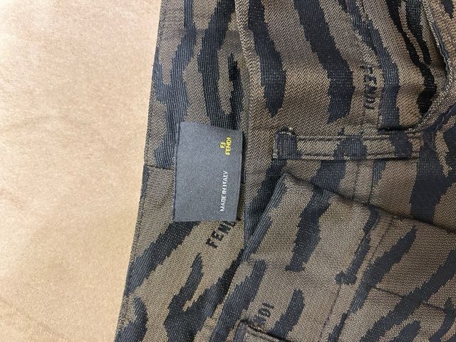 Pantaloni Fendi zebrati