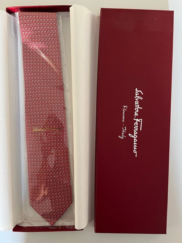 Corbata Salvatore Ferragamo Roja