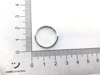 anillo oro 18k con piedra con diamante,esmeralda