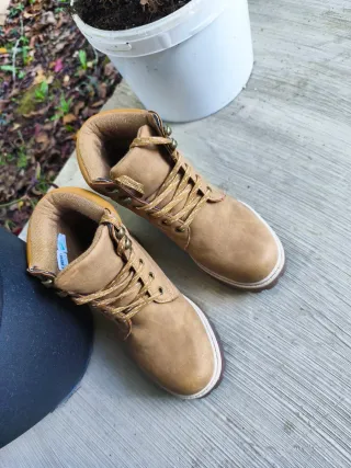 Botines de ante color camel