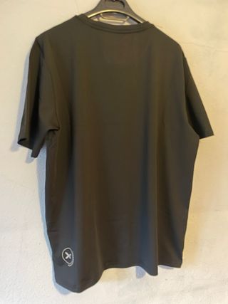 Camiseta Born Living Yoga Negra