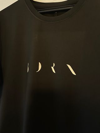 Camiseta Born Living Yoga Negra