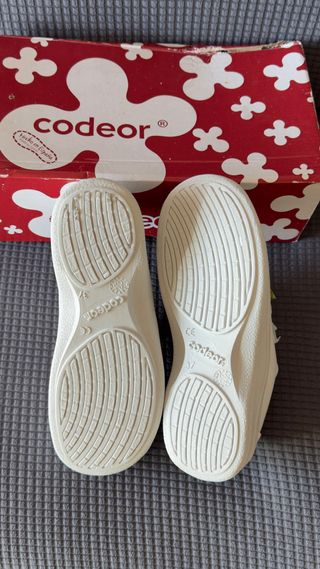 Zapatos de trabajo Cedeor mujer blancos