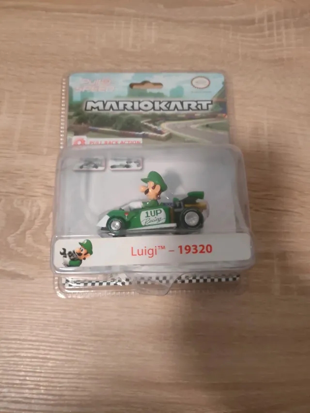 Coche Luigi Mario Kart 1UP Racing precintado