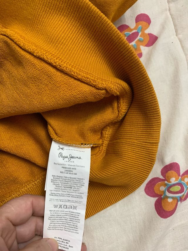 Sudadera Pepe Jeans niño con etiqueta