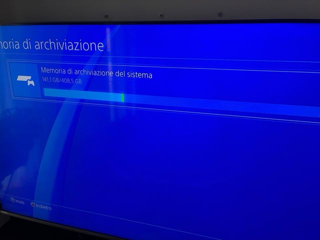 PS4 Slim 500 GB + Joystick