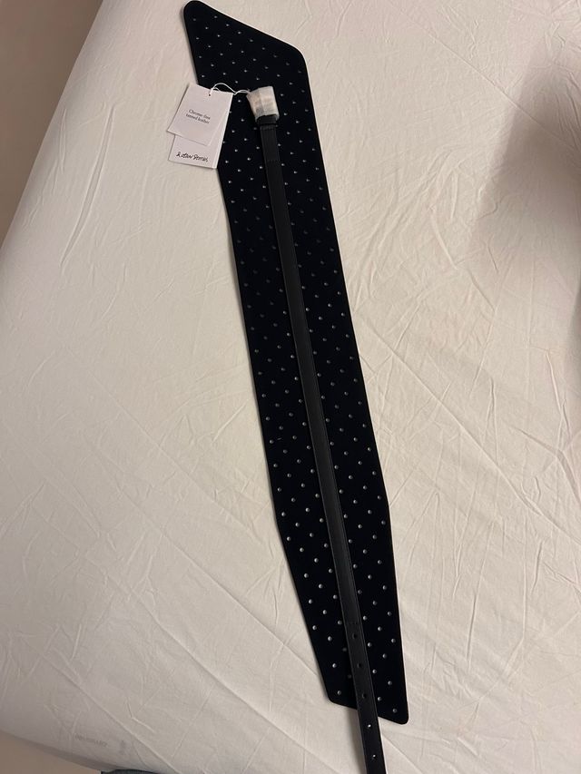 Cinturón ancho negro & other stories