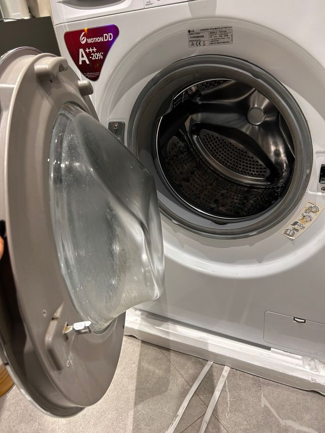 Lavadora LG 9kg Direct Drive