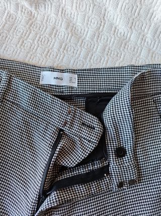 Pantalón de traje Mango negro blanco talla 40