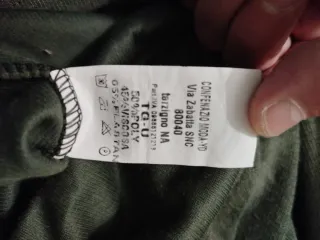 Completo maglione collo alto pantaloni verde