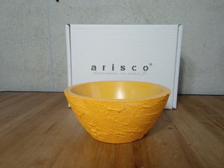 Elemento in cemento ovale rustico giallo da 18 cm