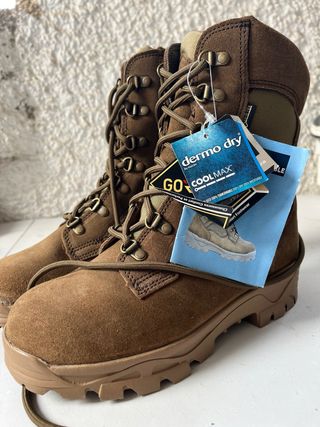 Botas militares Gore-Tex sin estrenar