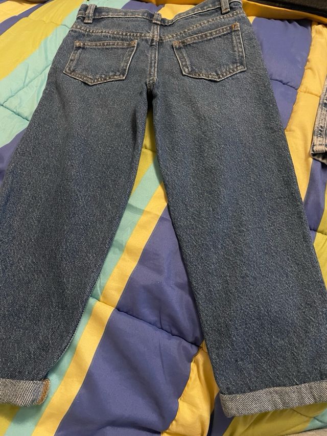 Pantalón vaquero desgastado 4/5 años